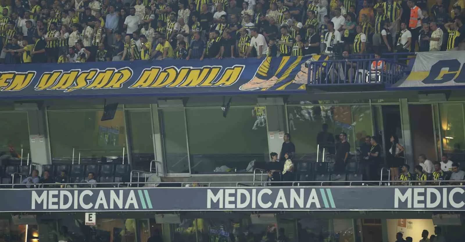 İŞ İNSANI ACUN ILICALI, FENERBAHÇE ŞÜKRÜ SARACOĞLU SPOR KOMPLEKSİ İÇERİSİNDEKİ 217 NUMARALI LOCA İLE İLGİLİ AÇIKLAMA YAYIMLADI.