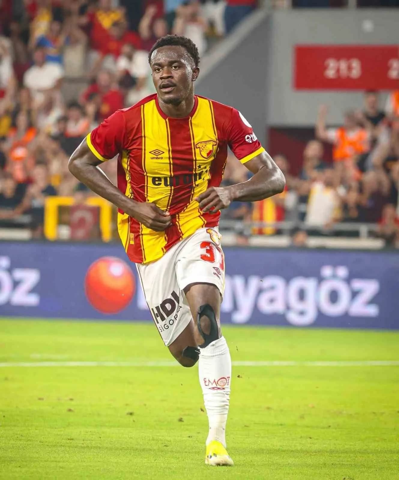 ANTHONY DENNİS, AL-JAZİRA CLUB'A TRANSFER OLDU