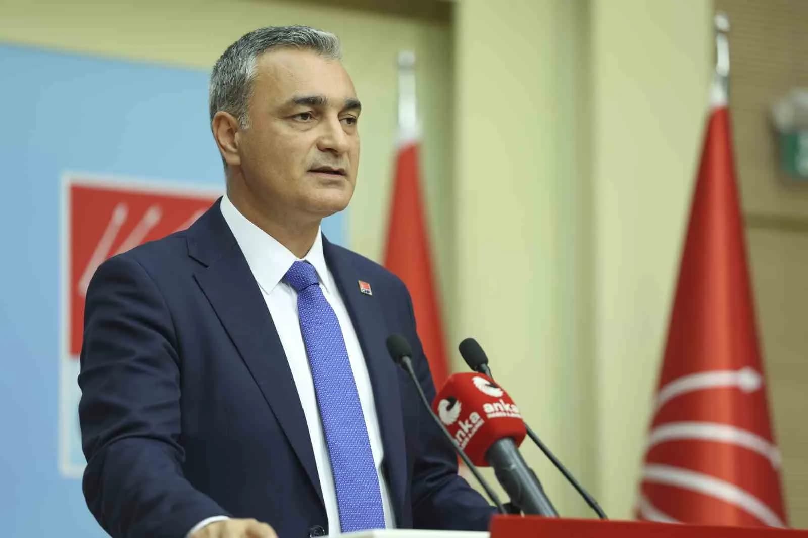 CUMHURİYET HALK PARTİSİ (CHP) SÖZCÜSÜ MÜSLİM SARI, ANKARA BÜYÜKŞEHİR BELEDİYE BAŞKANI MANSUR YAVAŞ’IN CHP’NİN KURULUŞ YIL DÖNÜMÜNDE GENEL MERKEZ’DEKİ RESEPSİYONA KATILMAMASINA İLİŞKİN, "BELEDİYE BAŞKANIMIZIN 9 EYLÜL GÜNÜ YAPTIĞIMIZ ETKİNLİKTE HELE Kİ ANKARA’DA ANKARA BÜYÜKŞEHİR BELEDİYE BAŞKANI OLARAK KATILMASINI BEKLERDİK" DEDİ.