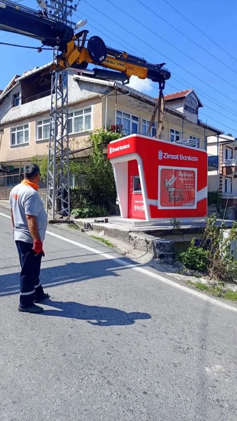 ZONGULDAK (İHA) - ZONGULDAK’IN EREĞLİ İLÇESİNE BAĞLI KAPTAŞ BÖLGESİNDE, VATANDAŞLARIN UZUN SÜREDİR İHTİYAÇ DUYDUĞU ATM HİZMETE GİRDİ.