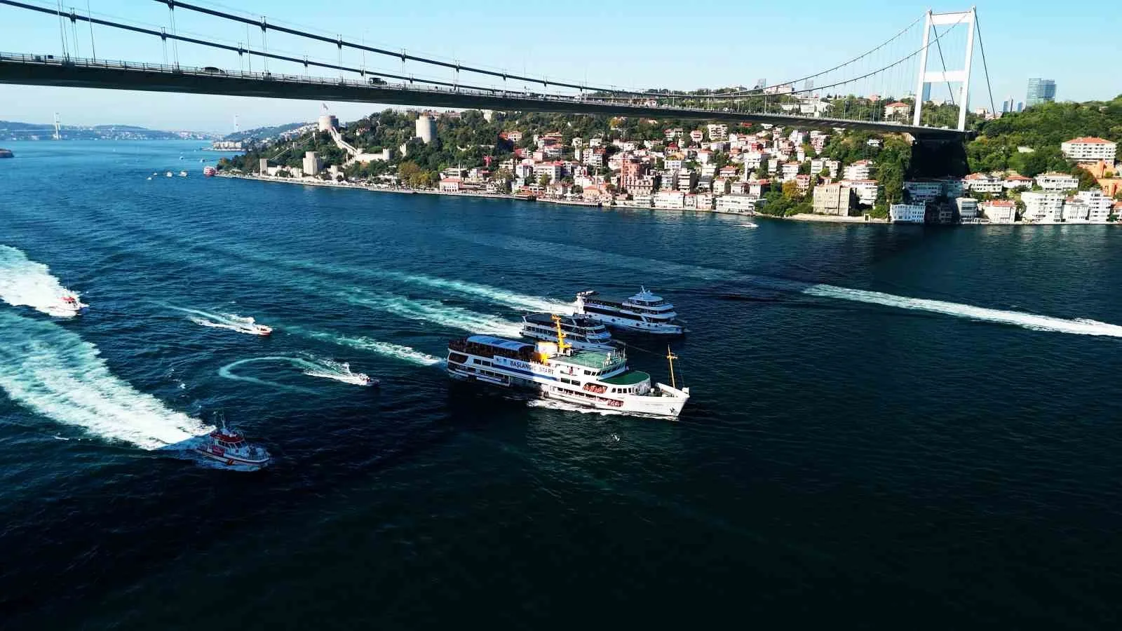 BOĞAZİÇİ KITALARARASI YÜZME YARIŞI GERÇEKLEŞTİRİLDİ
