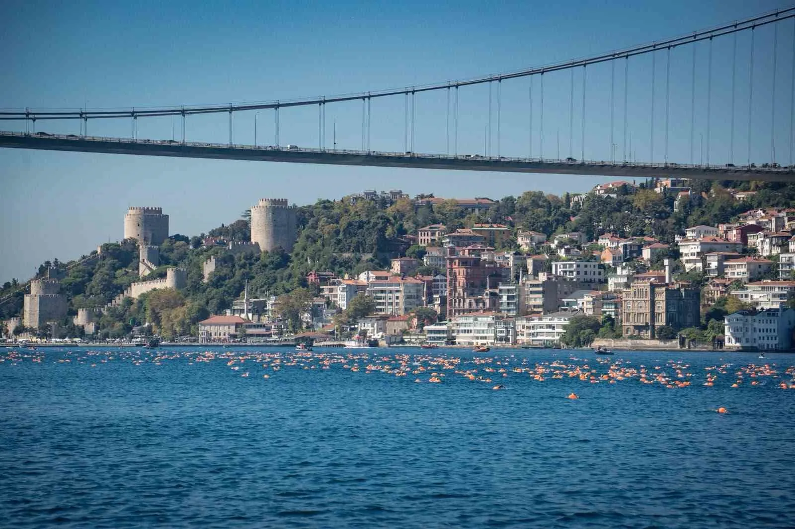 BOĞAZİÇİ KITALARARASI YÜZME YARIŞI GERÇEKLEŞTİRİLDİ
