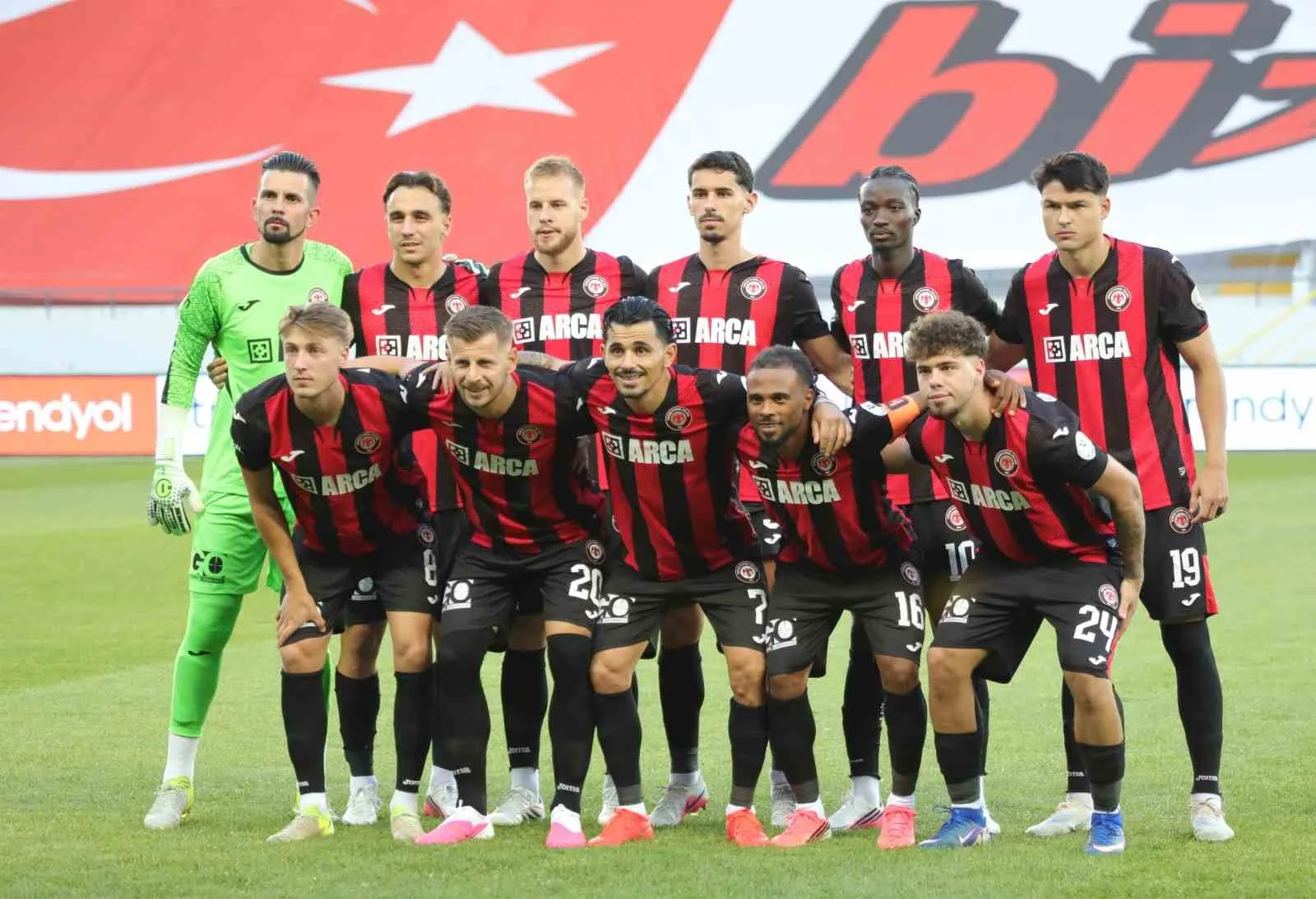 TRENDYOL SÜPER LİG'DE İLK İÇ SAHA MAÇINA ÇIKAN ÇORUM FK, 1-0'LIK SKOR İLE MAĞLUP AYRILDI.