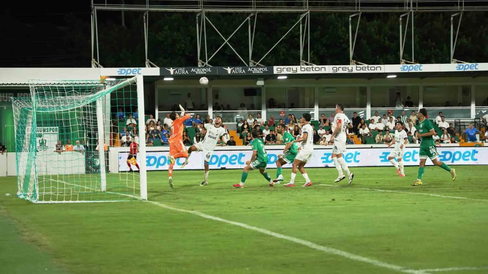 TRENDYOL 1. LİG'İN 3. HAFTASINDA BODRUM FK SAHASINDA MUĞLASPORLA 0-0 BERABERE KALDI