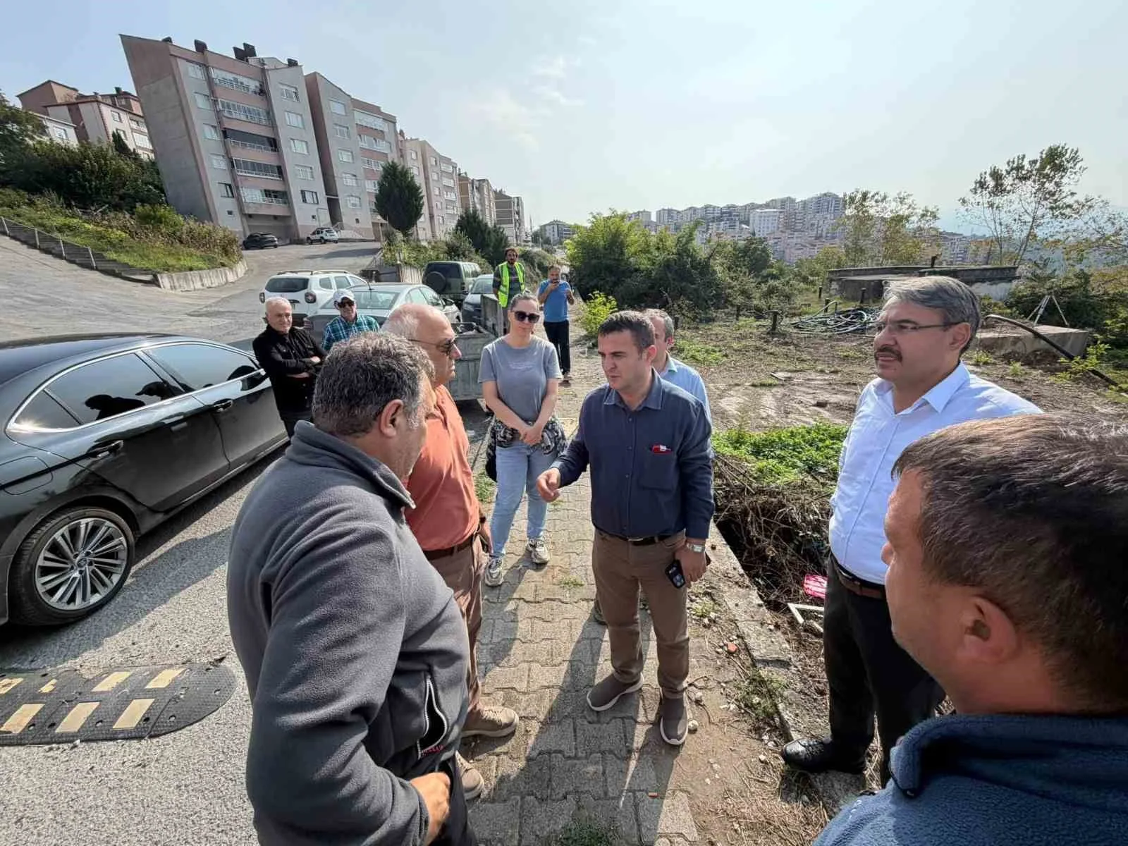 ZONGULDAK (İHA) - ZONGULDAK’IN ALAPLI İLÇESİNDE YAPIMI DEVAM EDEN ALAPLI İÇME SUYU PROJESİ KAPSAMINDA, DSİ BÖLGE MÜDÜRÜ YASİN DEVRİM VE BERABERİNDEKİ EKİP İLE PROJENİN YÜKLENİCİ FİRMA YETKİLİLERİ TEPEKÖY’DE İNCELEMELERDE BULUNDU.