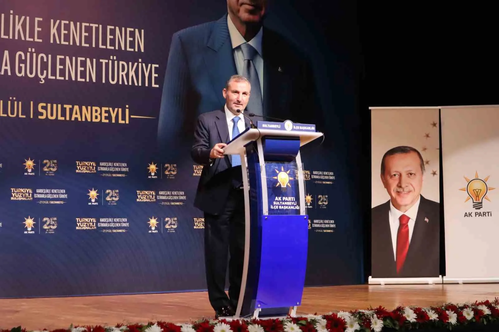 SULTANBEYLİ BELEDİYE BAŞKANI ALİ TOMBAŞ, TÜRKİYE YÜZYILI'NDA TÜRKİYE'NİN ÖZELLİKLE DÜNYA SİYASETİNDE GELDİĞİ ÖNEMLİ KONUMUN ALTINI ÇİZDİ.
