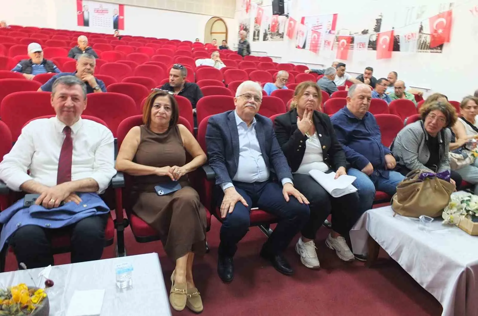 BELEDİYE BAŞKANI ALİ KEMAL DEVECİLER VE BAŞKAN YARDIMCI TARIK ERDİL