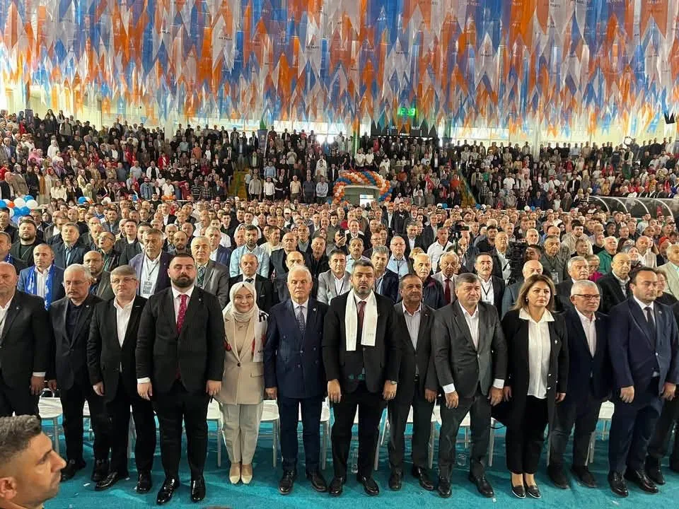 BİR SÜRE ÖNCE ATAMA YOLUYLA AK PARTİ GİRESUN İL BAŞKANLIĞI GÖREVİNE GETİRİLEN HÜSEYİN ALKAN, GÖREV SÜRECİNDEKİ İLK BÜYÜK TEŞKİLAT BULUŞMASI OLAN GENİŞLETİLMİŞ İL DANIŞMA MECLİSİ TOPLANTISI’NDA YOĞUN KATILIMLA DİKKAT ÇEKTİ.