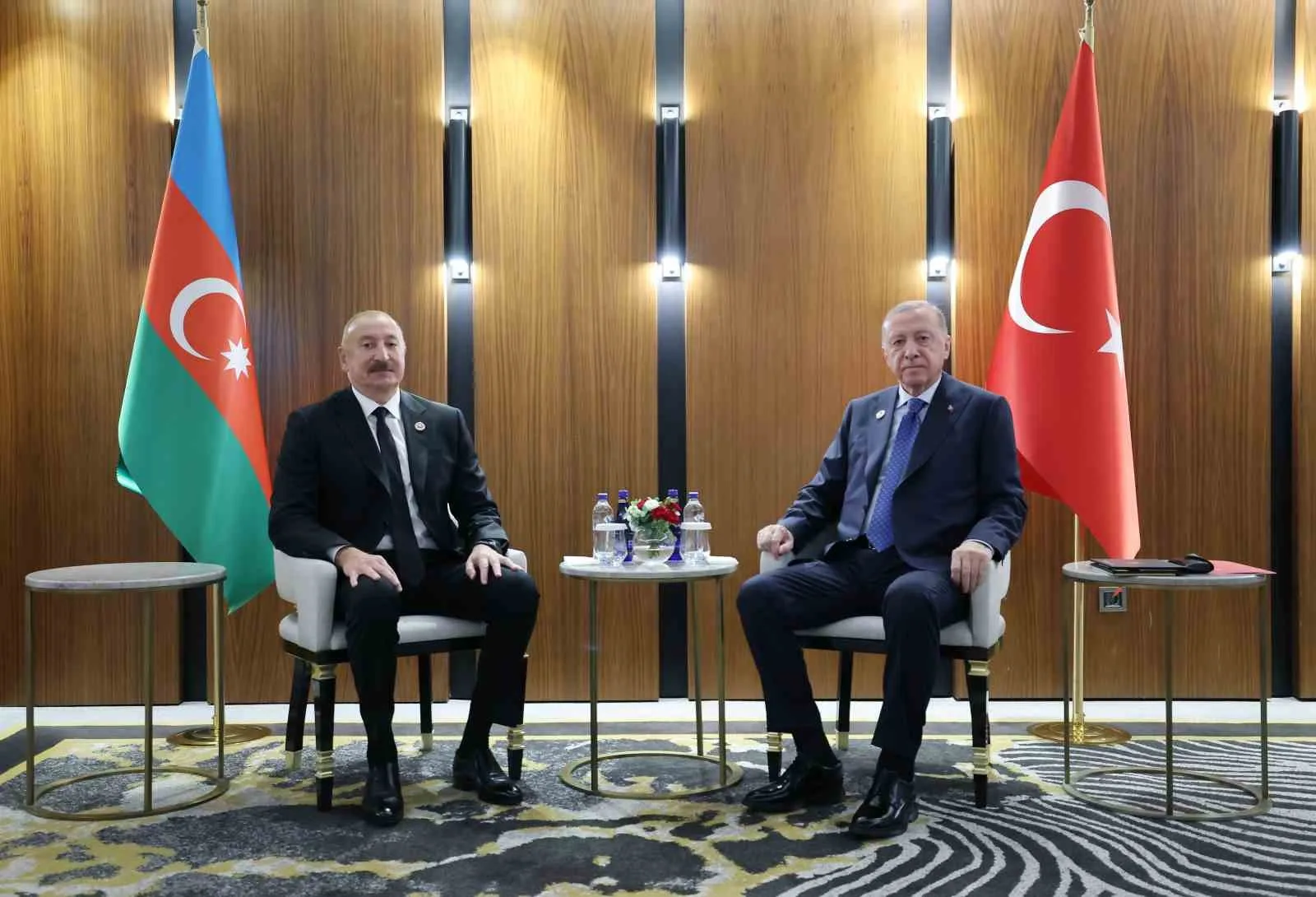 CUMHURBAŞKANI RECEP TAYYİP ERDOĞAN, AZERBAYCAN CUMHURBAŞKANI İLHAM ALİYEV İLE GÖRÜŞTÜ