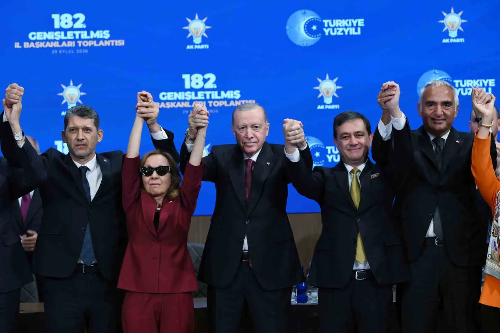 CUMHURBAŞKANI ERDOĞAN, AK PARTİ KONGRE MERKEZİ'NDE GERÇEKLEŞTİRİLEN GENİŞLETİLMİŞ İL BAŞKANLARI TOPLANTISI'NA KATILDI.