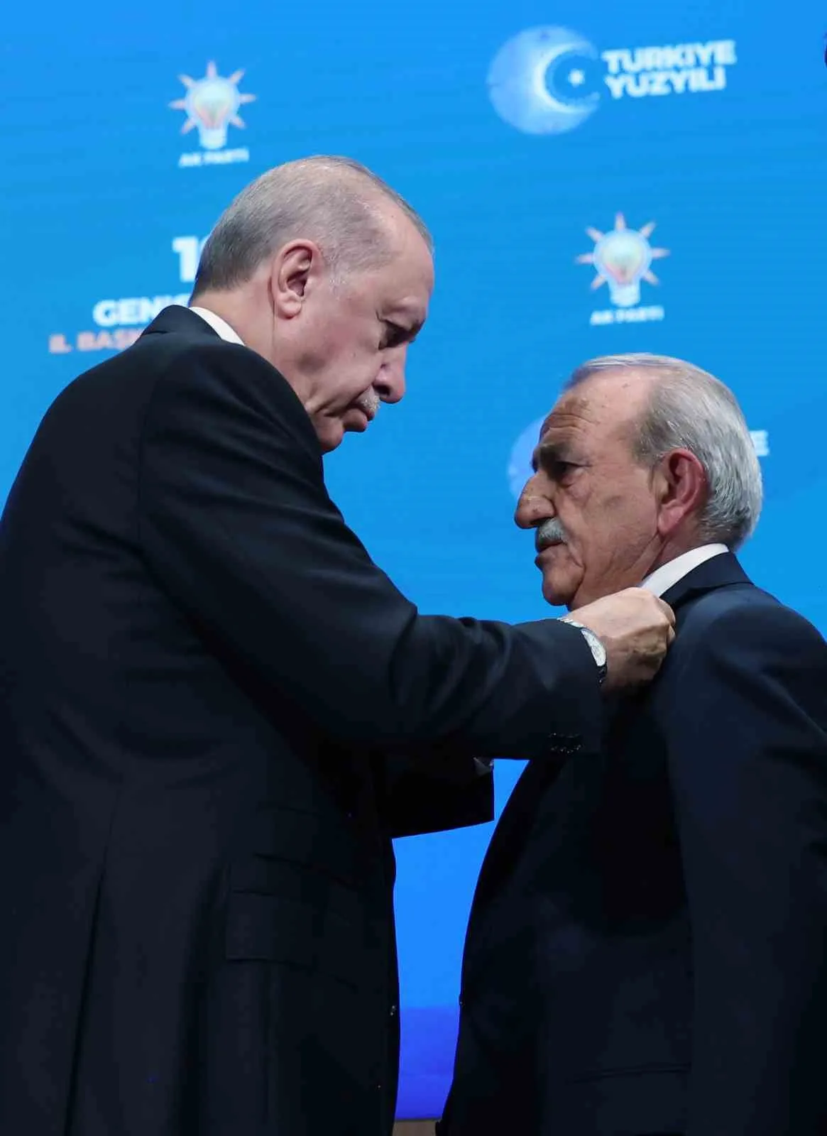CUMHURBAŞKANI ERDOĞAN, AK PARTİ KONGRE MERKEZİ'NDE GERÇEKLEŞTİRİLEN GENİŞLETİLMİŞ İL BAŞKANLARI TOPLANTISI'NA KATILDI.