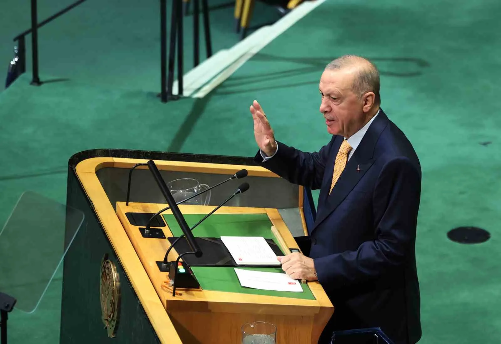 CUMHURBAŞKANI ERDOĞAN: "BİZLER, TIPKI GEÇEN YIL OLDUĞU GİBİ ÖZGÜR VE EGEMEN FİLİSTİN DEVLETİ'NİN SESİ OLACAK, FİLİSTİN HALKININ MÜCADELESİNİ BU KÜRSÜDEN DÜNYAYA DUYURMAYA DEVAM EDECEĞİZ"