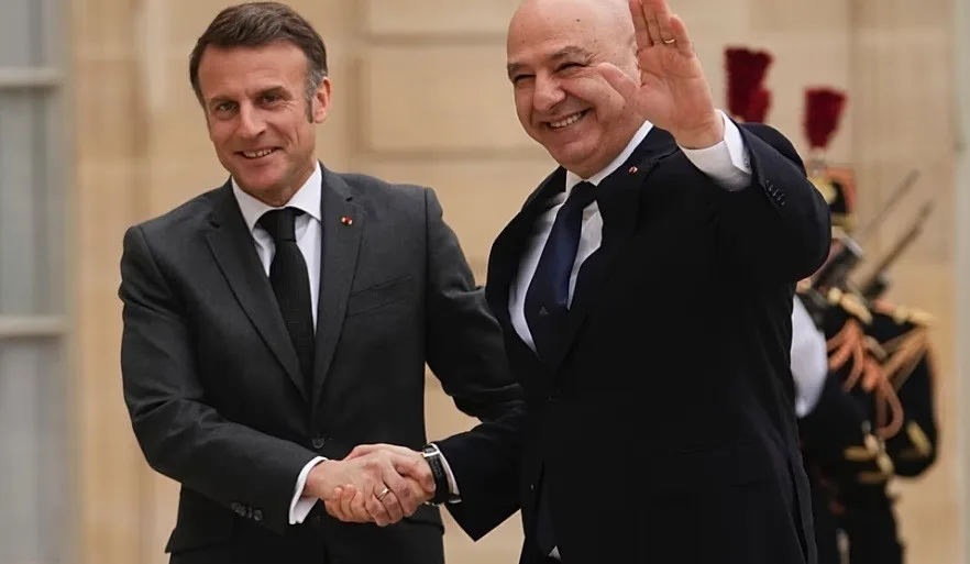 FRANSA CUMHURBAŞKANI EMMANUEL MACRON, LÜBNAN CUMHURBAŞKANI JOSEPH AOUN VE ÜRDÜN KRALI II. ABDULLAH, LÜBNAN ORDUSU VE GÜVENLİK GÜÇLERİNE YÖNELİK ULUSLARARASI DESTEĞİN GÜÇLENDİRİLMESİ, İSRAİL’İN LÜBNAN TOPRAKLARINDAN ÇEKİLMESİ VE BİRLEŞMİŞ MİLLETLER LÜBNAN GEÇİCİ BARIŞ GÜCÜ’NÜN (UNIFIL) MEVCUT OPERASYONLARINI 31 ARALIK 2026’DA SONA ERDİRMESİNE İLİŞKİN BAŞLIKLARI GÖRÜŞMEK ÜZERE BAŞKENT PARİS'TE BİR ARAYA GELDİ.