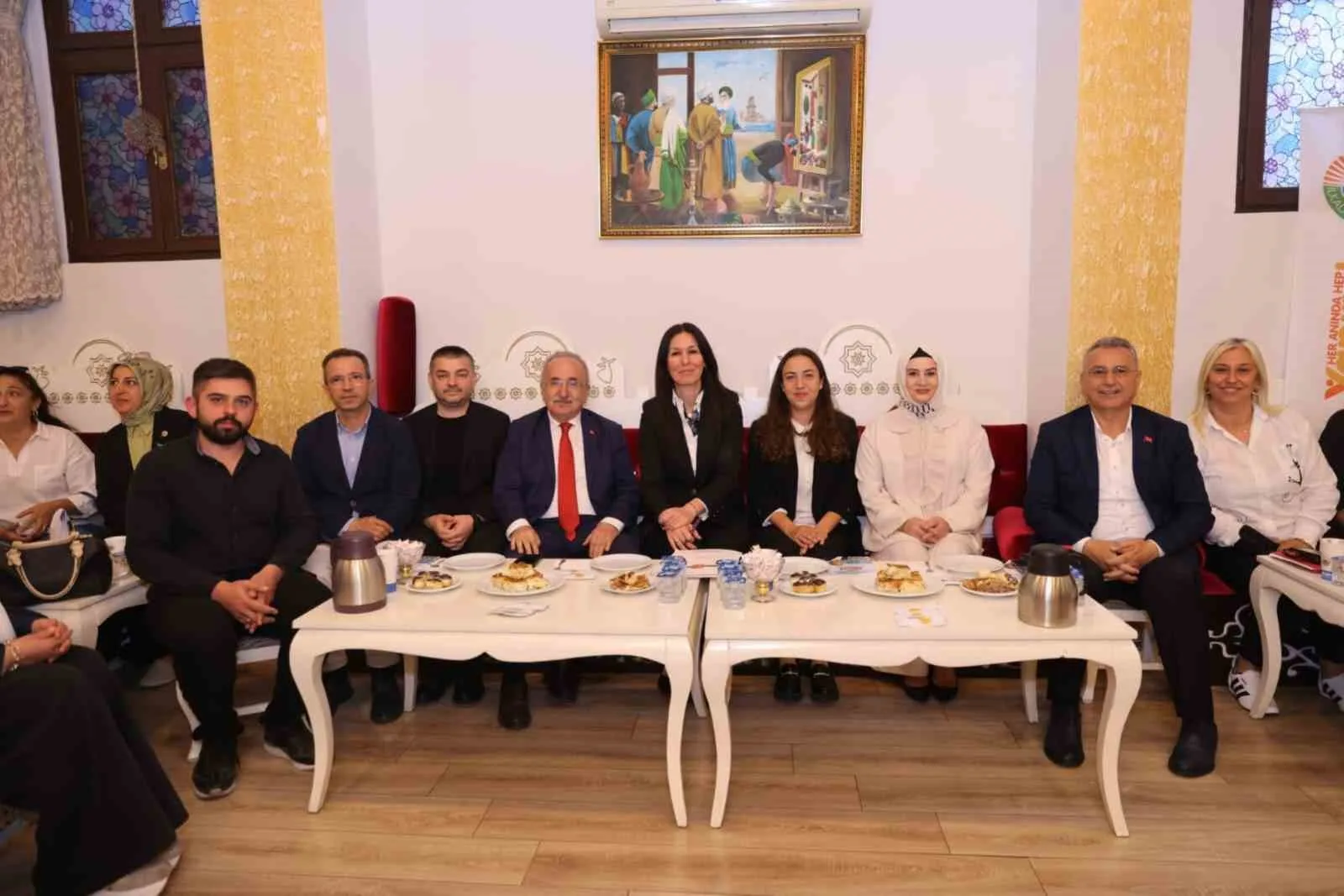 İLKADIM BELEDİYE BAŞKANI İHSAN KURNAZ, AK PARTİ SAMSUN MİLLETVEKİLİ VE MKYK ÜYESİ ÇİĞDEM KARAASLAN’IN İLKADIM PROGRAMLARINDA; VATANDAŞLARLA, KADIN MUHTARLARLA VE STK TEMSİLCİLERİYLE BULUŞTU.