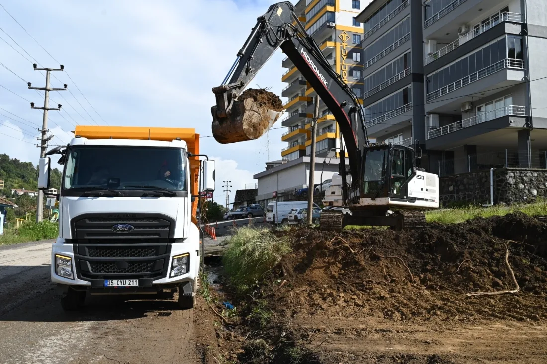 Kemer Bölgesinde Yol Genişletme Çalışmaları Başladı