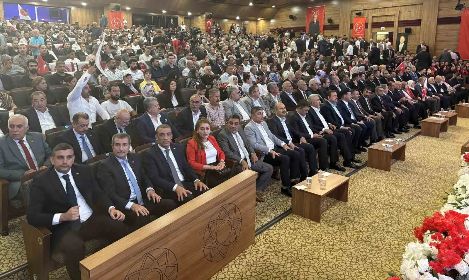 MİLLİYETÇİ HAREKET PARTİSİ 15. OLAĞAN GAZİANTEP İL KONGRESİ YAPILDI