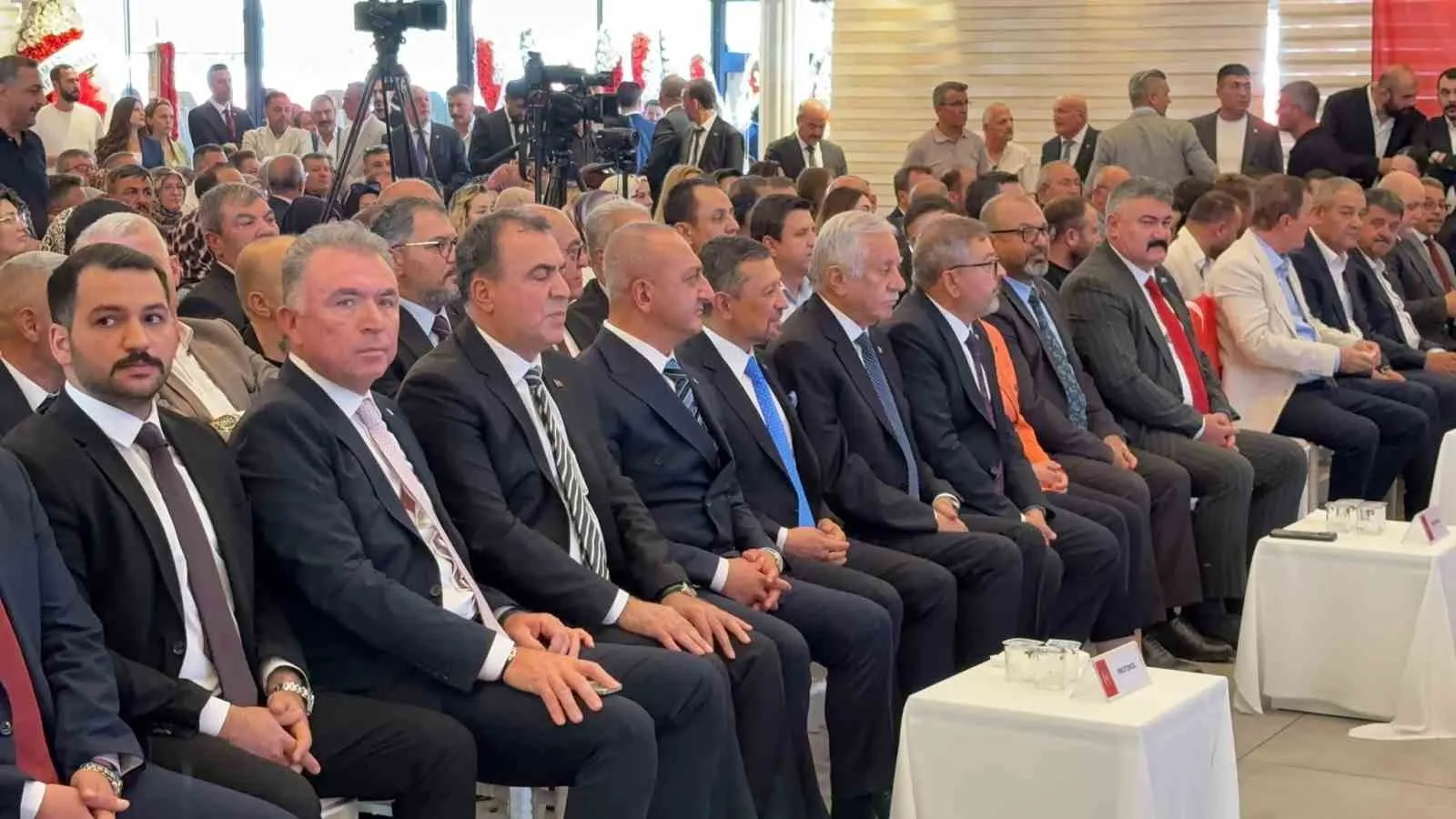 MİLLİYETÇİ HAREKET PARTİSİ (MHP) KÜTAHYA 15. OLAĞAN İL KONGRESİ GERÇEKLEŞTİRİLDİ.