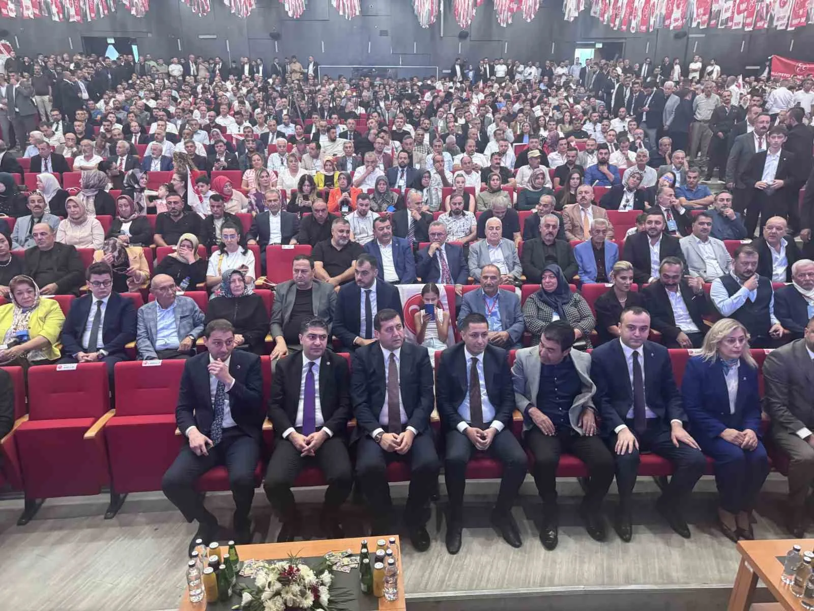 MİLLİYETÇİ HAREKET PARTİSİ (MHP) KAYSERİ İL BAŞKANLIĞI 15. OLAĞAN İL KONGRESİ YAPILDI. KONGREDE MEVCUT BAŞKAN ENES ERTUĞRUL KALIN GÜVEN TAZELEDİ.