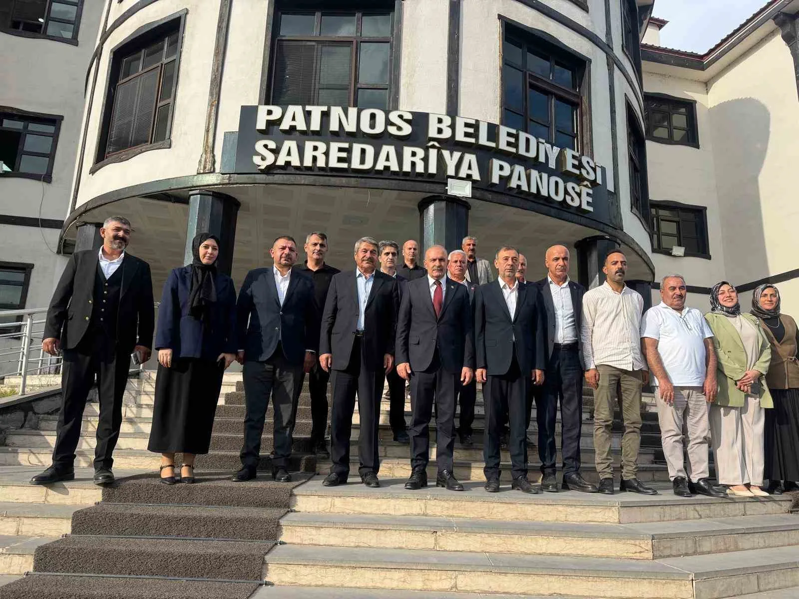 MİLLETVEKİLİ KAYATÜRK PATNOS’TA ESNAF VE VATANDAŞLARLA BİR ARAYA GELDİ
