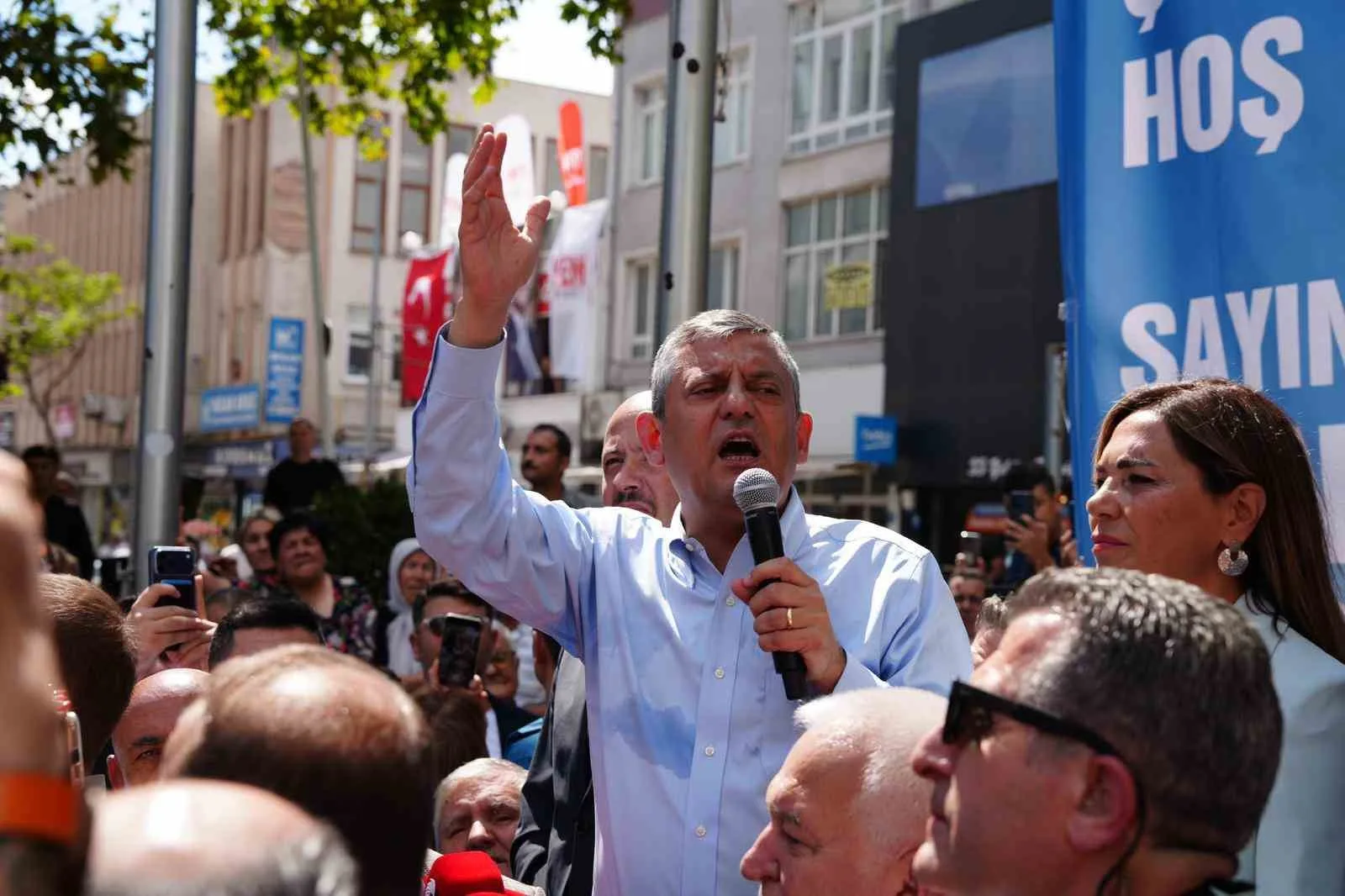 ÖZGÜR ÖZEL, ÇORLU’DAKİ HALK BULUŞMASINDA KONUŞMA YAPTI.