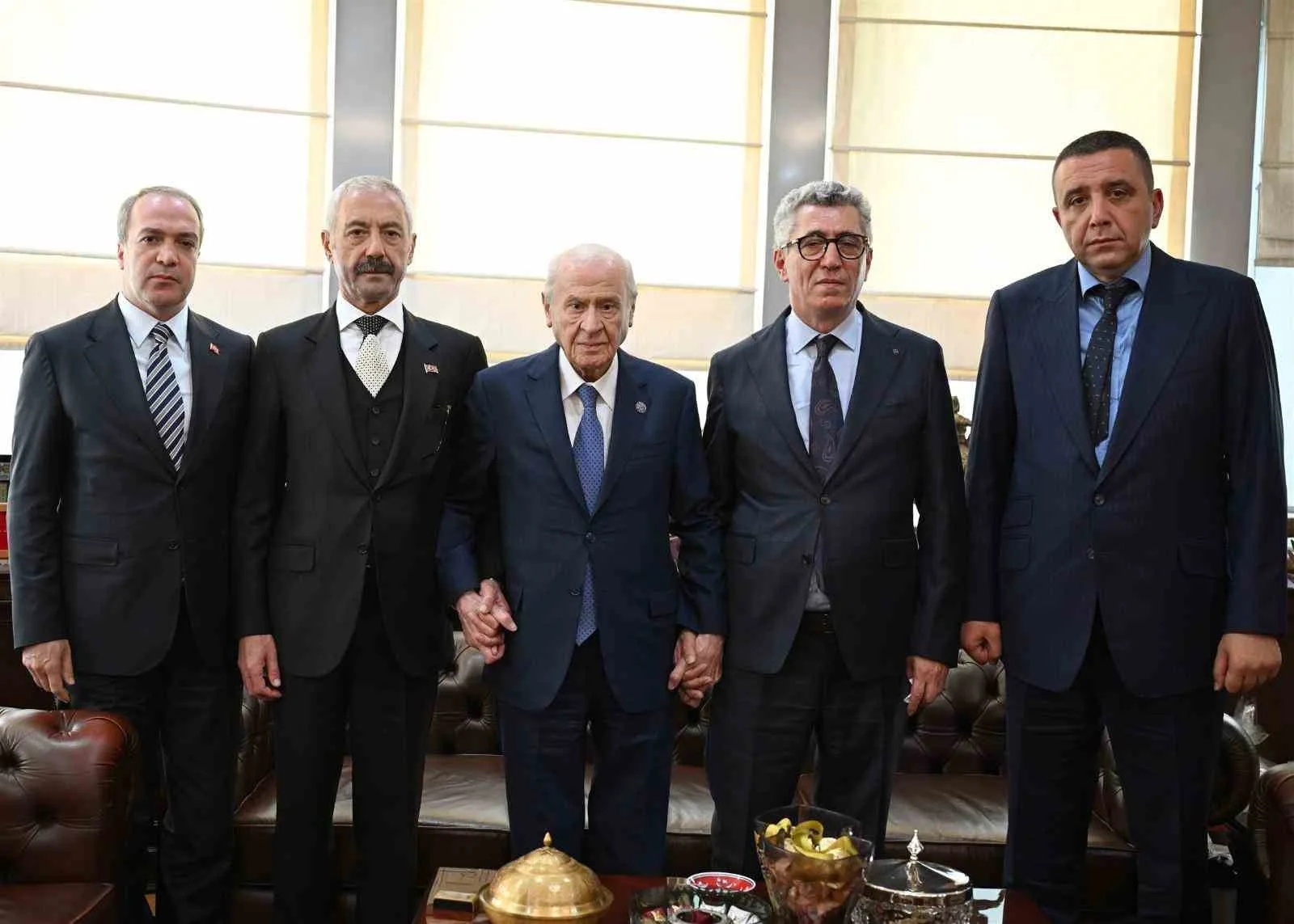 MİLLİYETÇİ HAREKET PARTİSİ (MHP) GENEL BAŞKANI DEVLET BAHÇELİ, SARALLAR VE ŞAHİNLER AİLELERİNİ KABUL ETTİ.