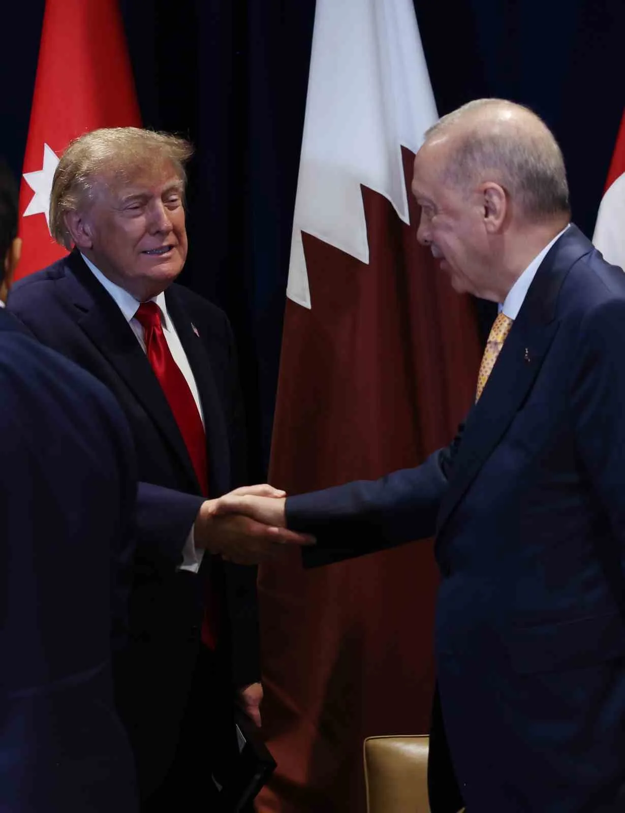 TRUMP'TAN CUMHURBAŞKANI ERDOĞAN’A ÖVGÜLER: "HARİKA BİR ADAM, O TAM BİR SERT ADAM, ONUNLA UĞRAŞMAYIN"