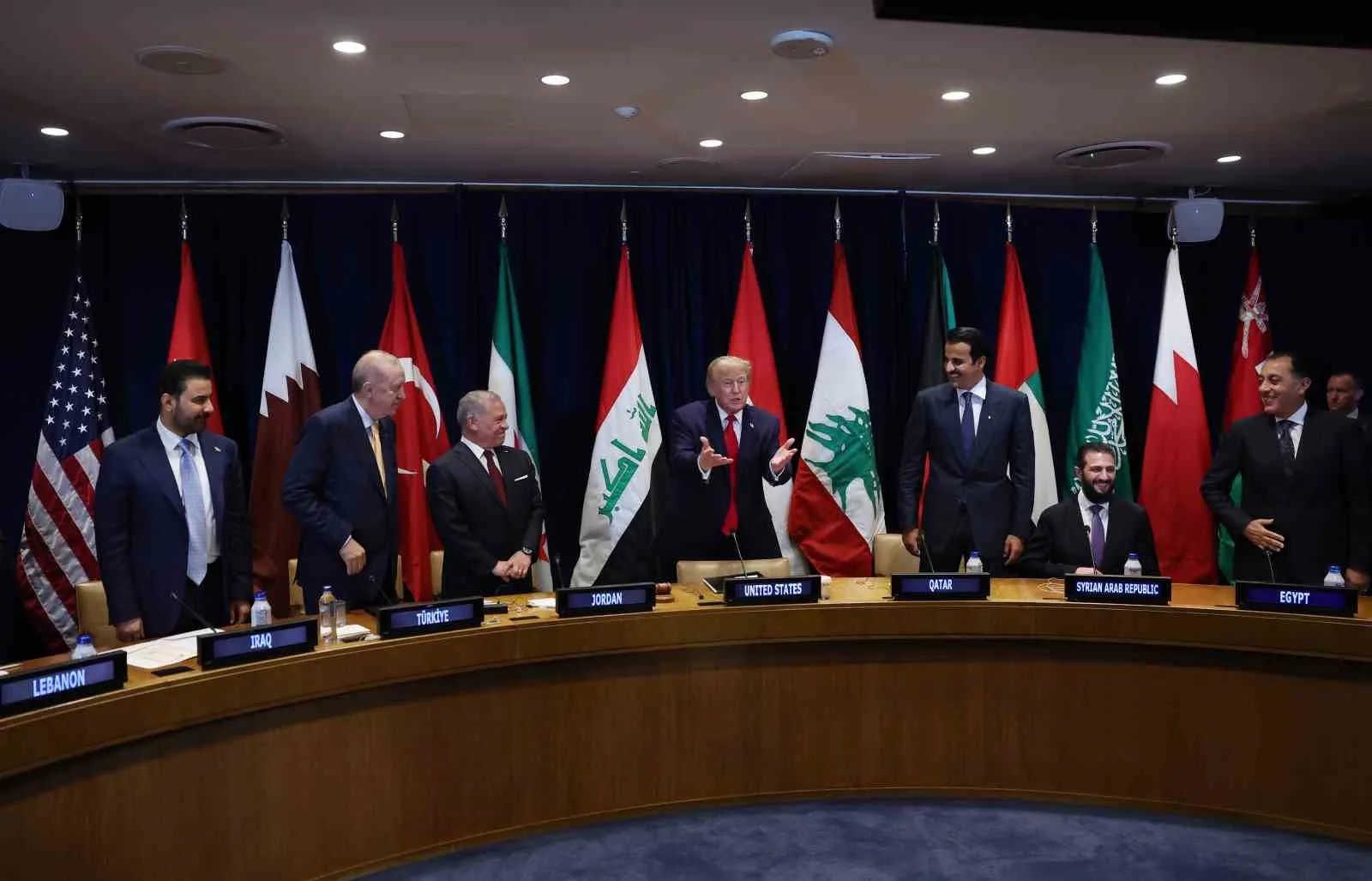 TRUMP'TAN CUMHURBAŞKANI ERDOĞAN’A ÖVGÜLER: "HARİKA BİR ADAM, O TAM BİR SERT ADAM, ONUNLA UĞRAŞMAYIN"