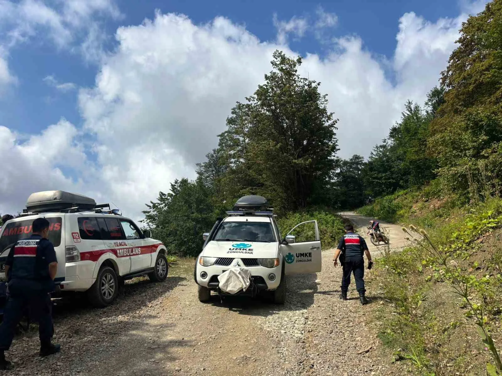 ZONGULDAK UMKE TRANSANATOLİA RALLİSİ'NDE SAĞLIK GÜVENCESİ OLDU