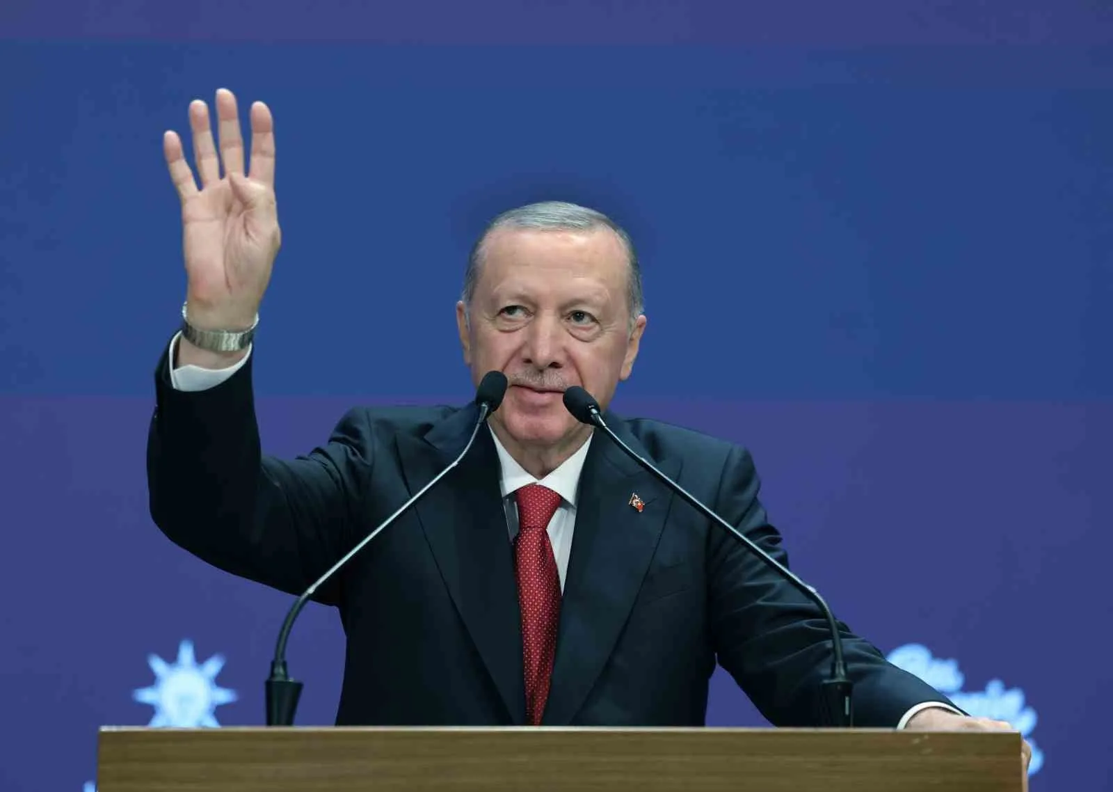 CUMHURBAŞKANI ERDOĞAN, AK PARTİ GENEL MERKEZ KADIN KOLLARI BAŞKANLIĞINCA AK PARTİ KONGRE MERKEZİ'NDE DÜZENLENEN İSTANBUL İL KADIN KOLLARI MAHALLE BAŞKANLARI İSTİŞARE VE DEĞERLENDİRME TOPLANTISI'NA KATILDI.
