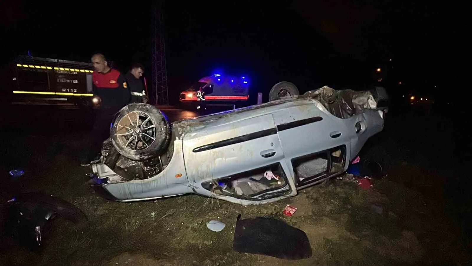 ZONGULDAK’TA KONTROLDEN ÇIKAN BİR OTOMOBİL TAKLA ATTI. KAZADA 2 KİŞİ YARALANDI.